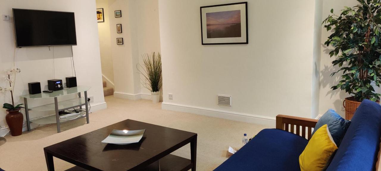 Extremely Well Located Seafront 1 Bedroom Apartment In 브라이턴 외부 사진
